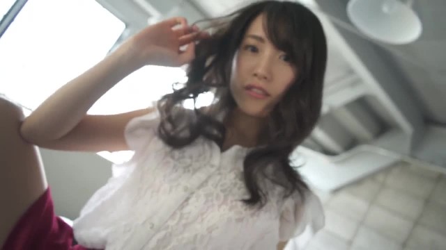 Грудастая японка готова засветить киску и показать мастурбацию на камеру